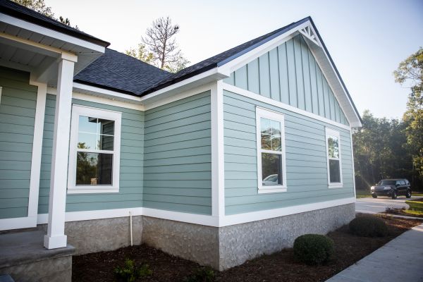 Cost of Damaged Siding Repair in Vancouver