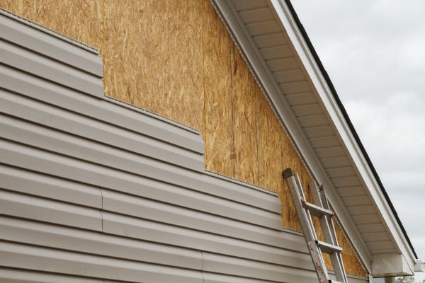 Grey Vinyl Siding Installation in Vancouver
