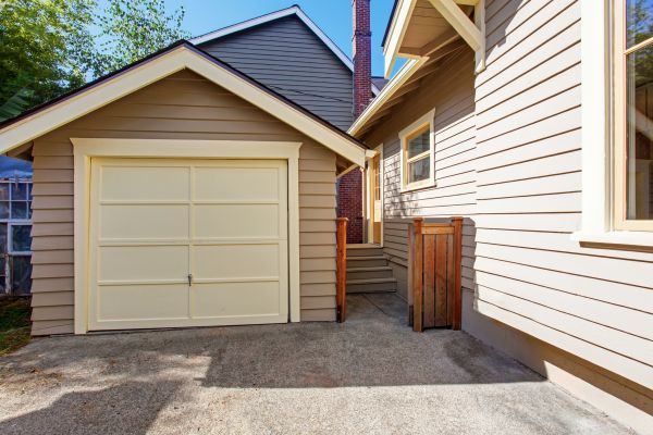 Garage Siding Replacement in Vancouver