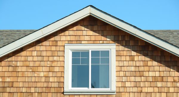 Cost of Cedar Shake Siding Repair in Vancouver